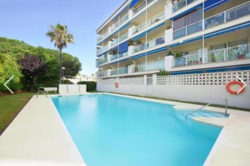 Piscina, Playa, Wifi, Seguridad 24h Apartamento Marbella